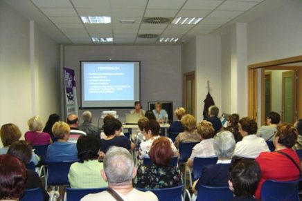 Charla de Avafi en la Casa la Dona de Quart de Poblet